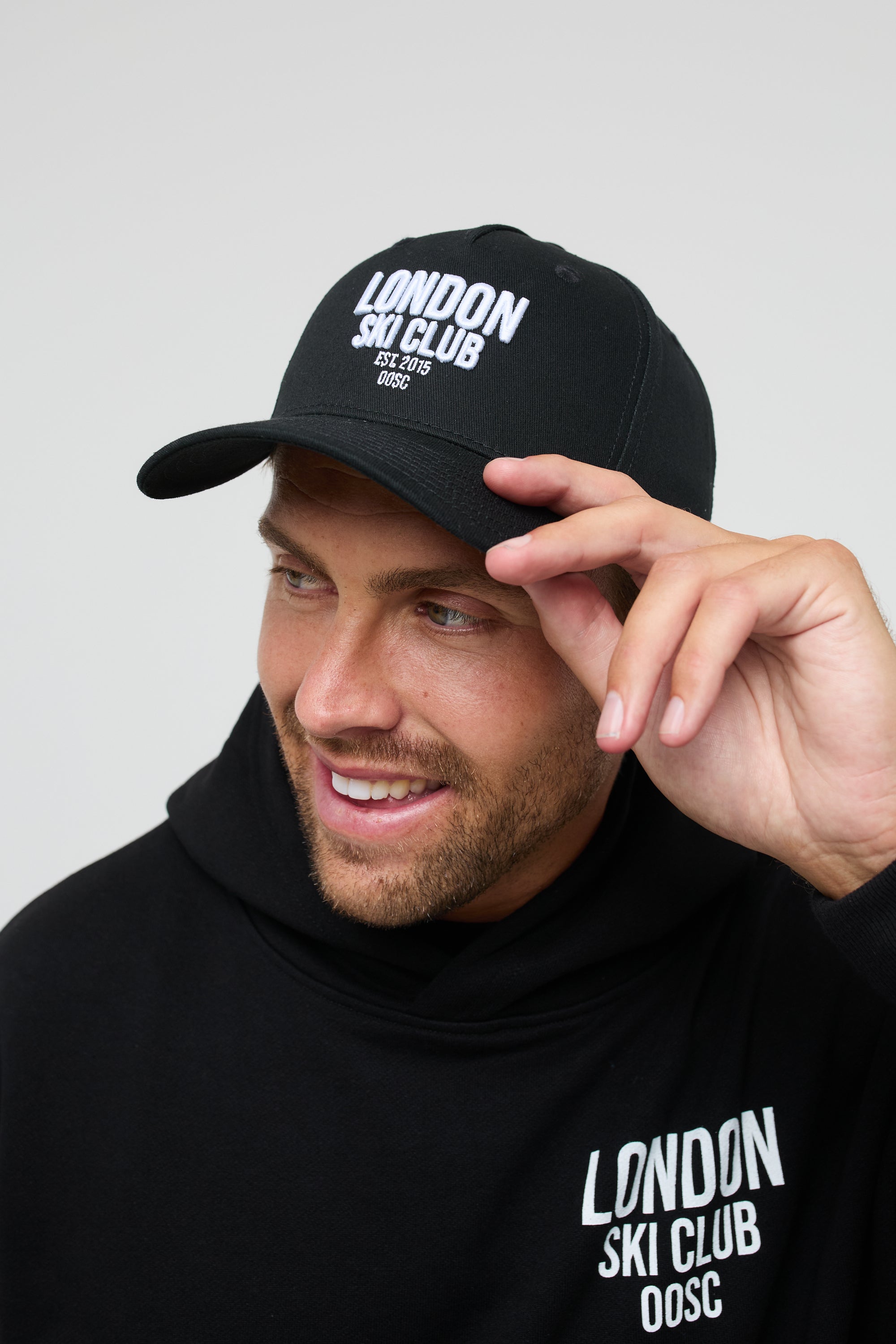London Ski Club Cap - Black