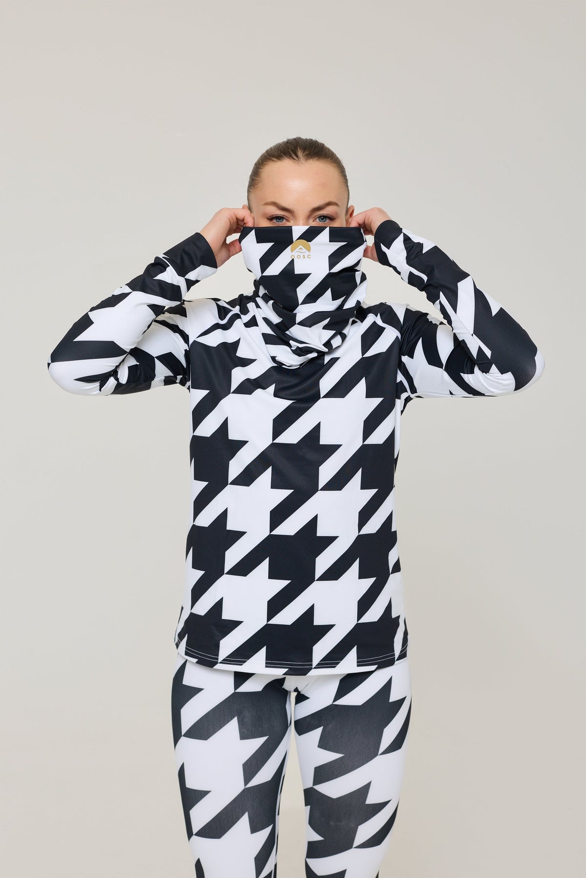 Black & White Houndstooth Neck Warmer