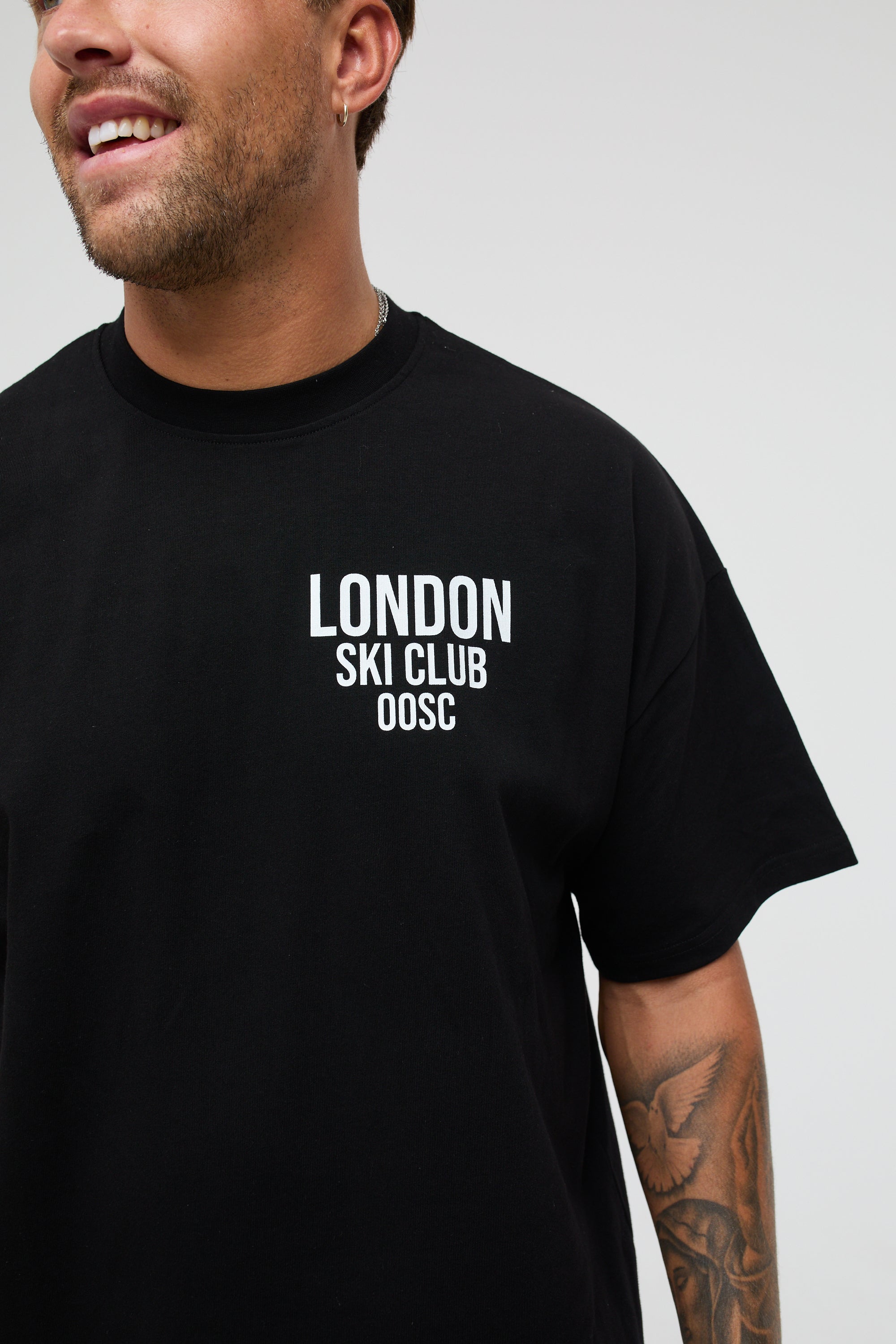 London Ski Club Oversize T-Shirt - Black