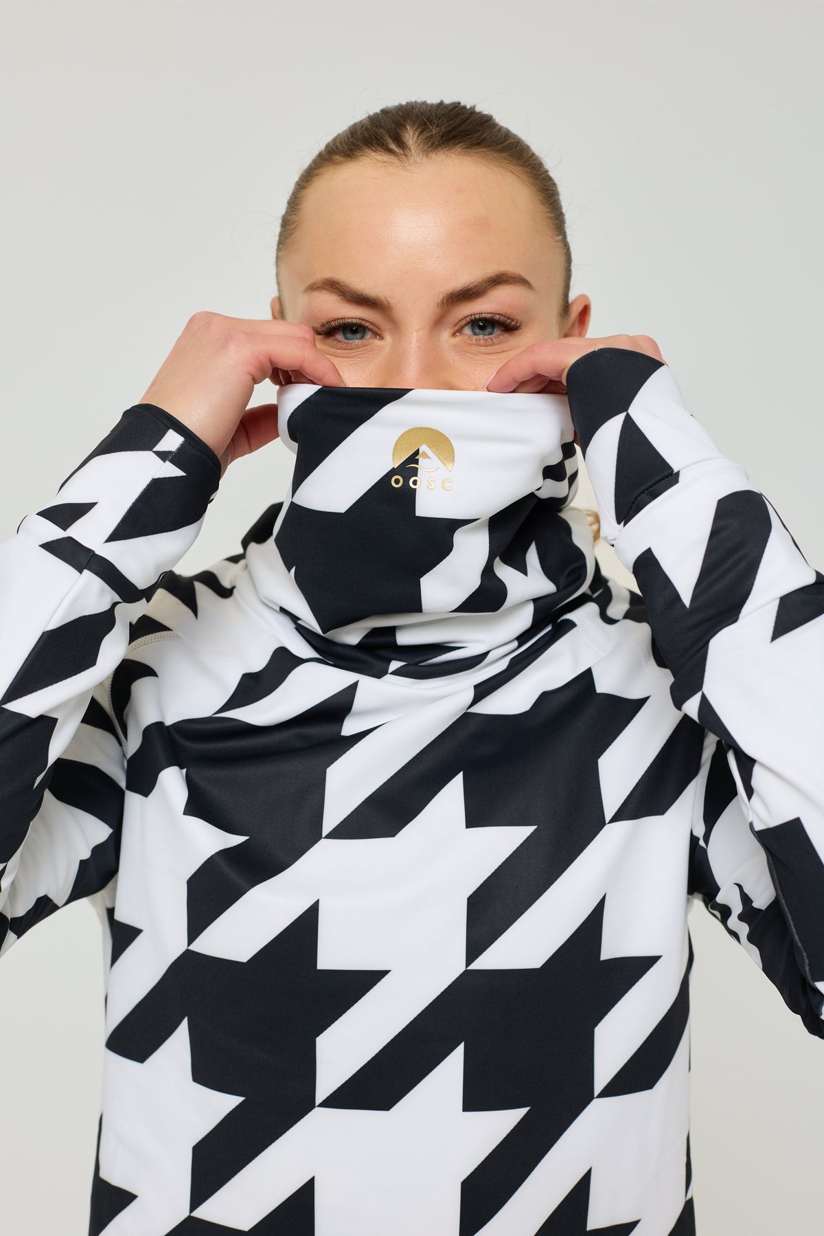 Black & White Houndstooth Women's High Neck Baselayer Top