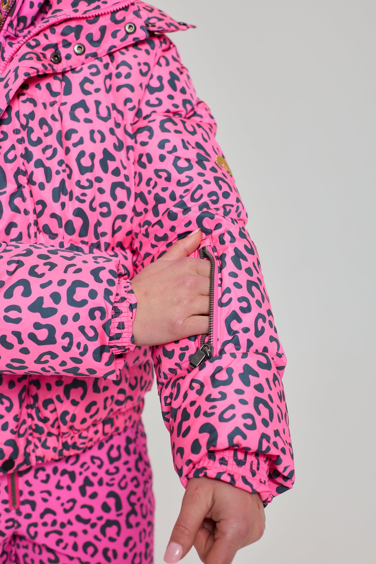Chic Puffer Jacket - Rosé Leopard