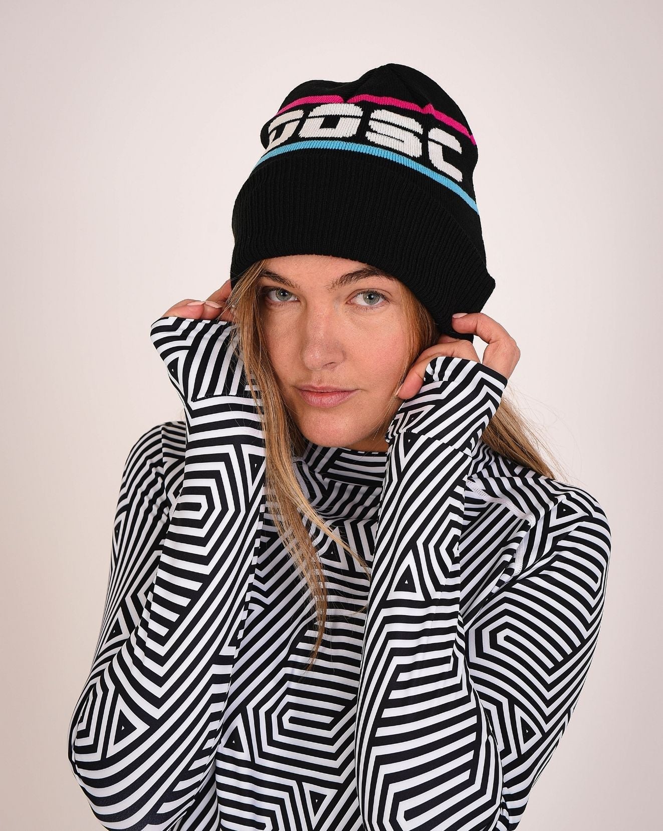 OOSC Après Beanie - Black, Blue, Pink & White