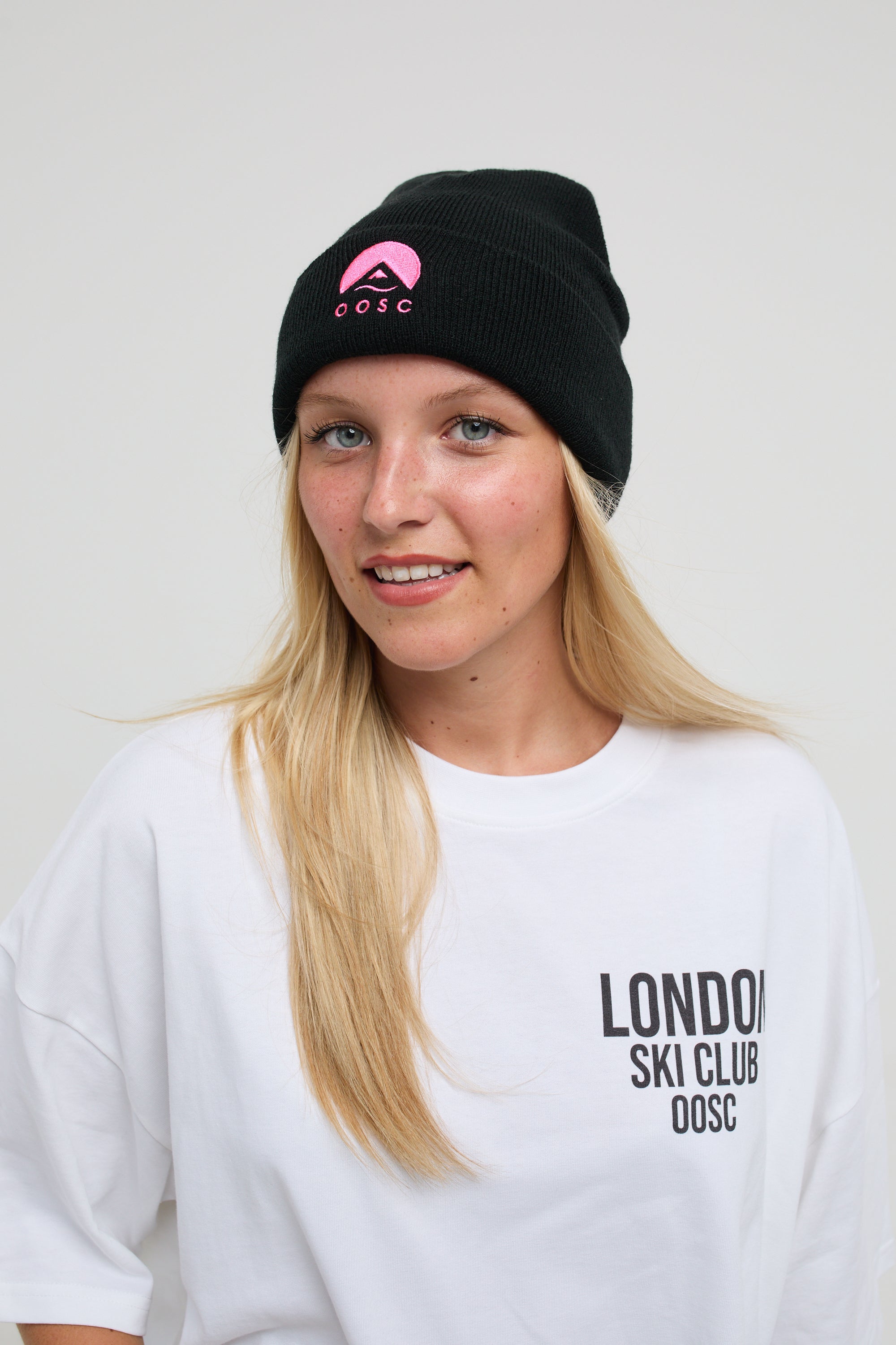 Classique Beanie - Black with Pink Logo