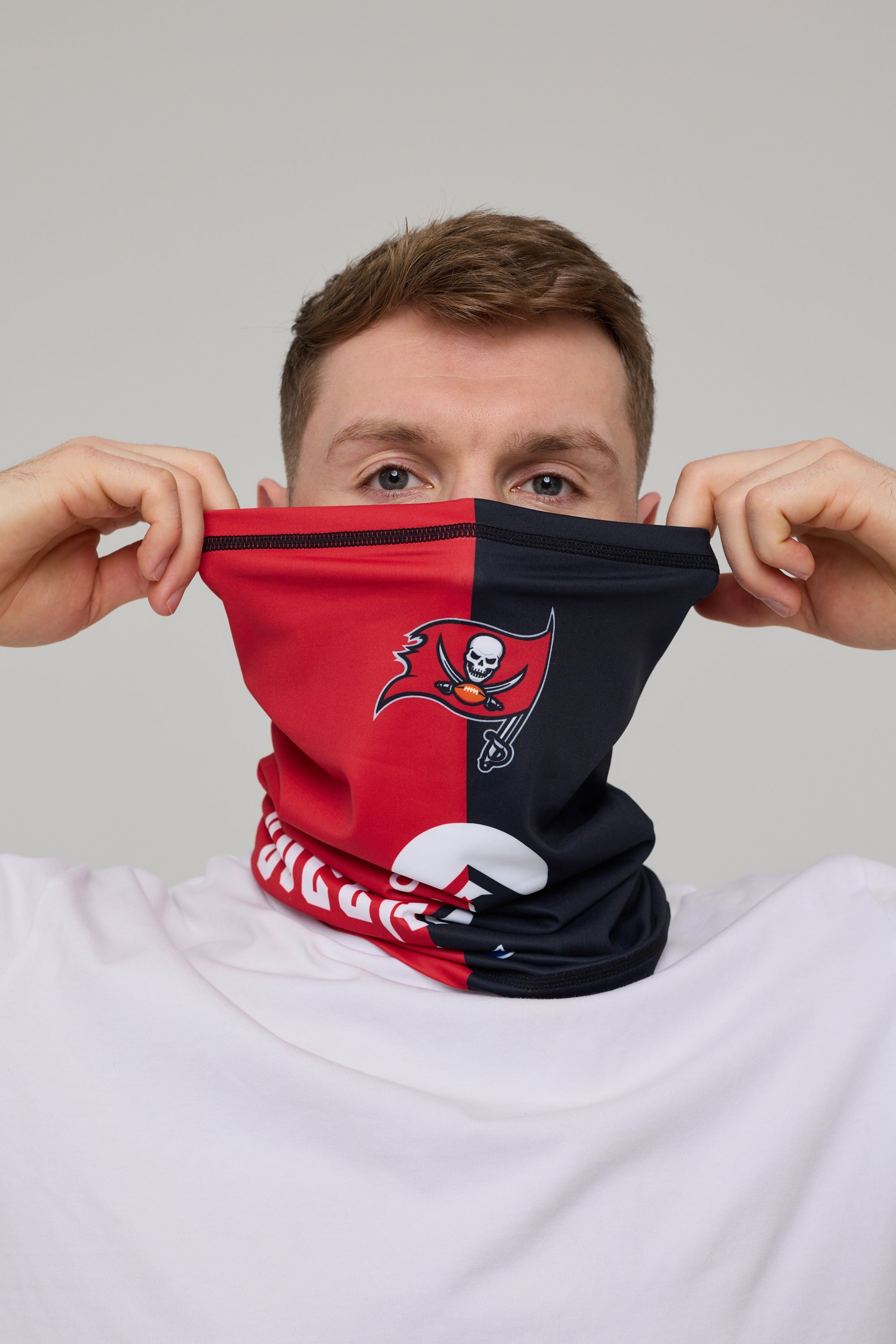 Tampa Bay Buccaneers - OOSC x NFL Neckwarmer