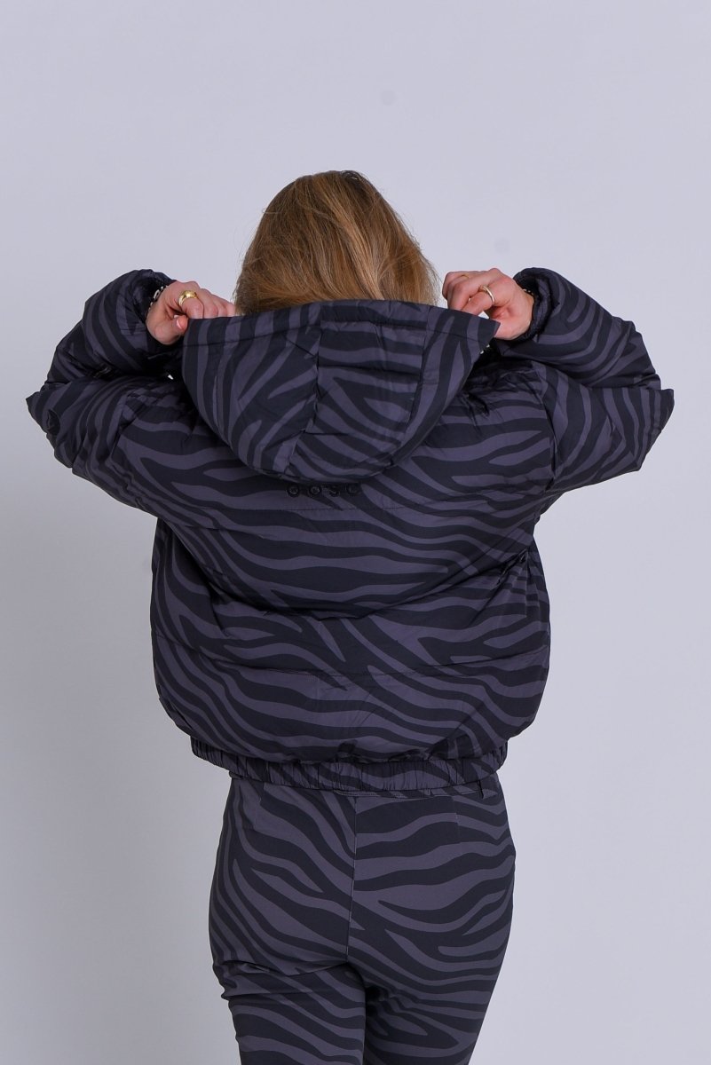 Chic Puffer Jacket - Black Tiger - OOSC Clothing
